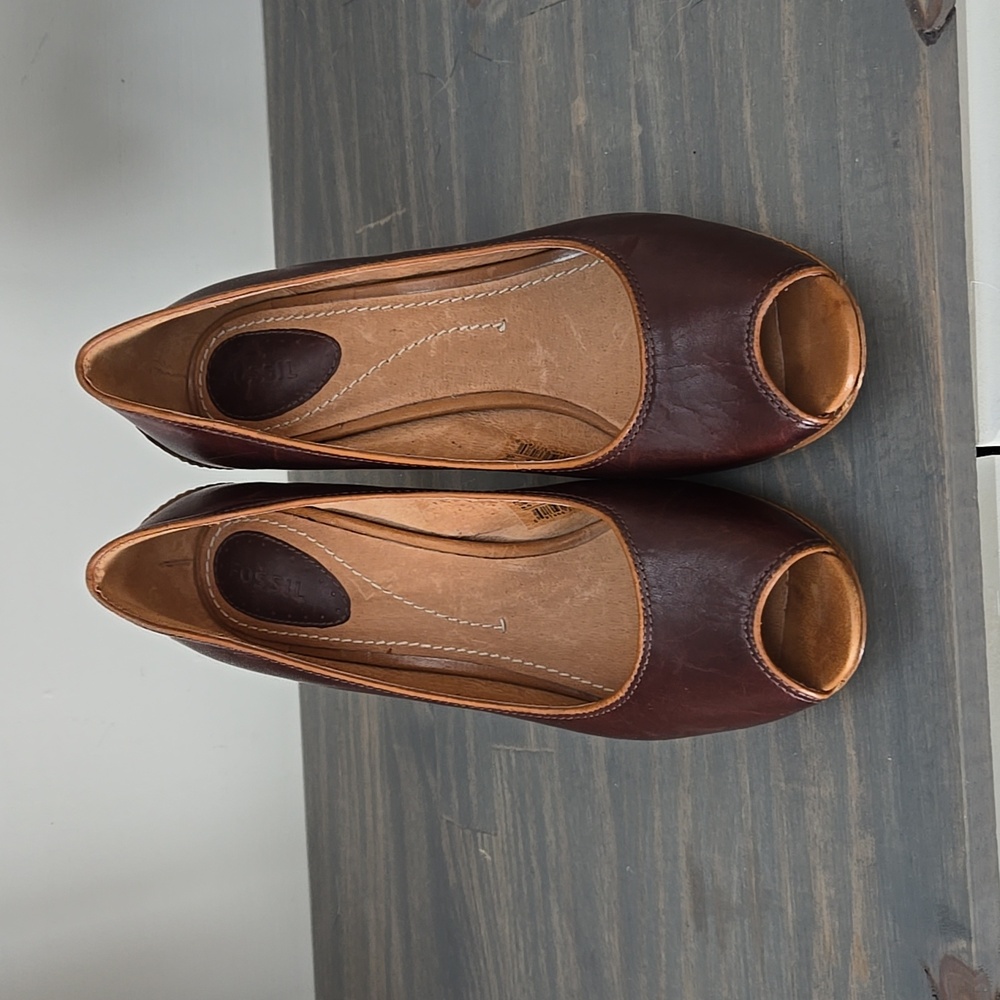 Leather peep toe heels